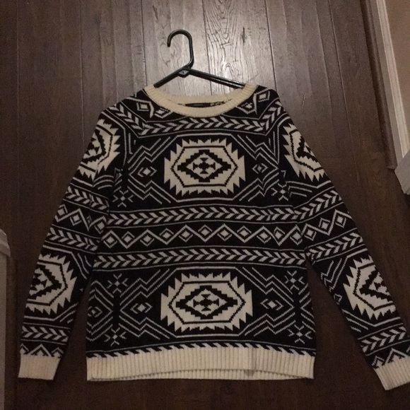 Forever 21 warm sweater! - Picture 1 of 2